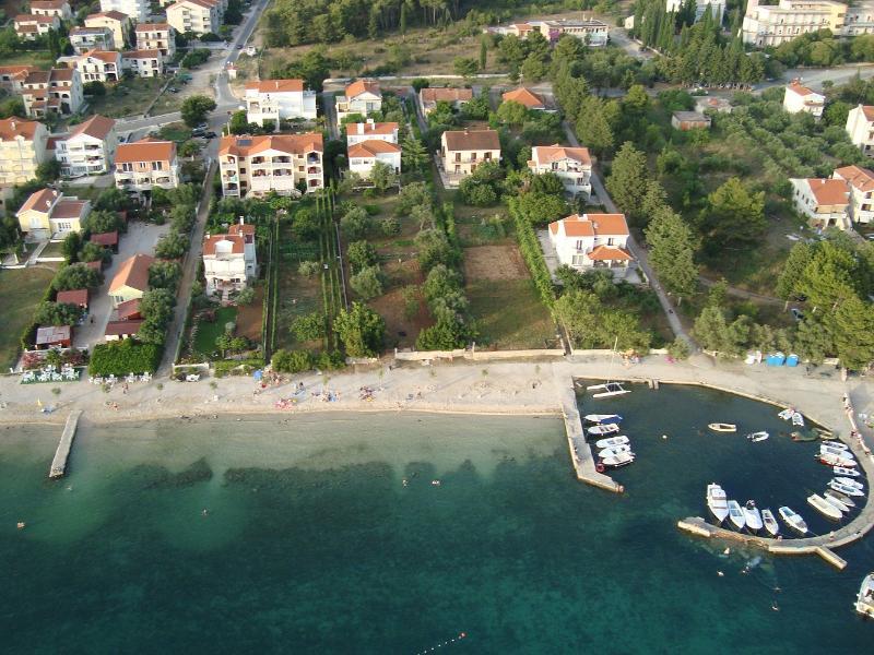 ביוגראד נה מורו Adria Apartments מראה חיצוני תמונה